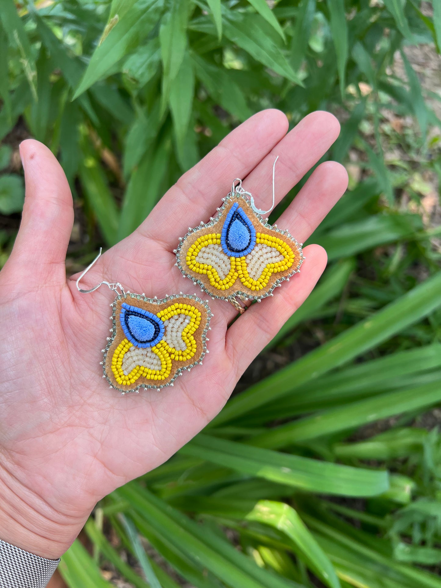 Tufted Floral Drops