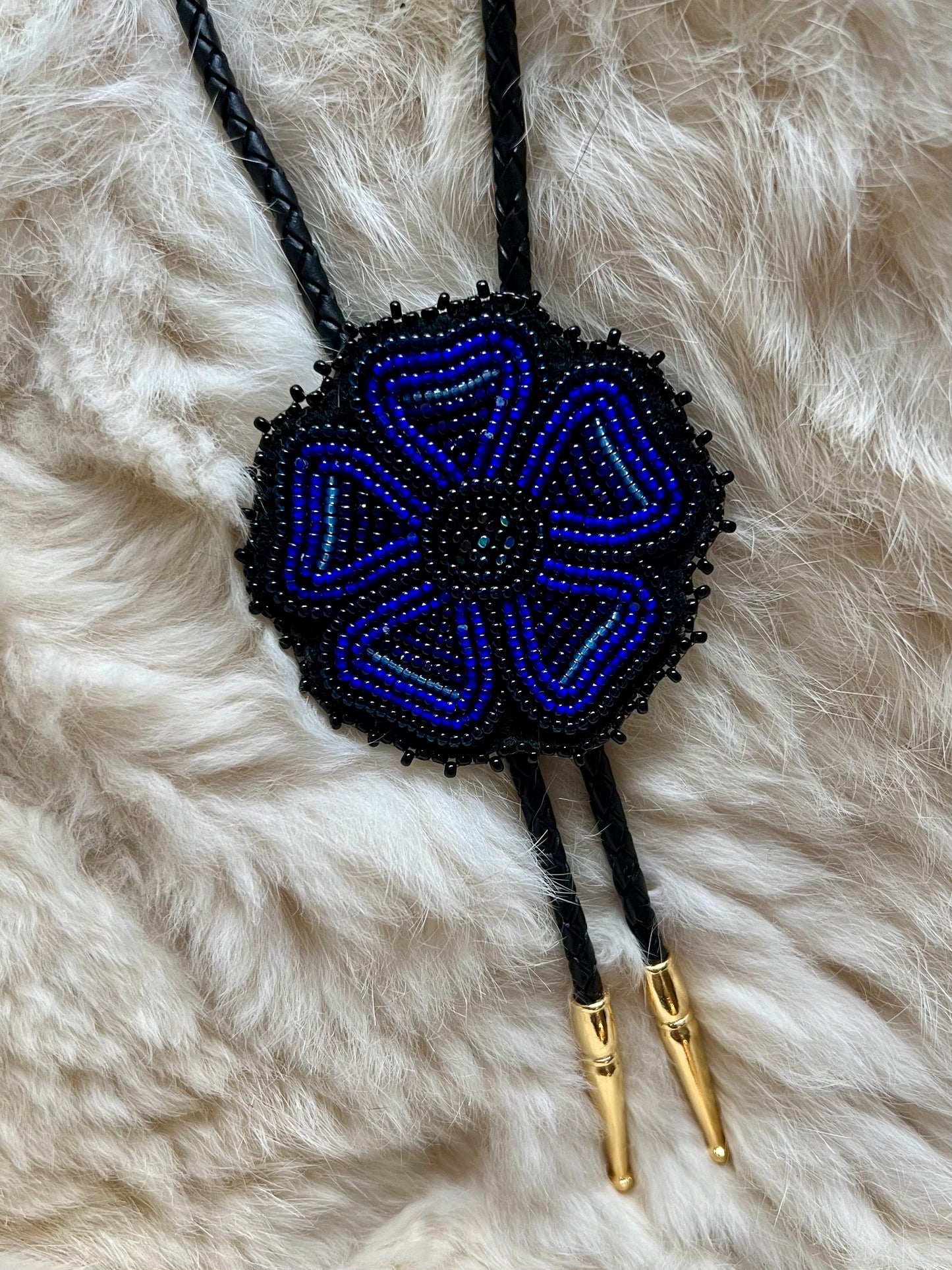 Dene Floral Bolo